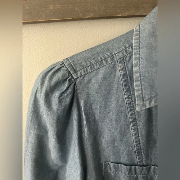 Banana Republic denim shirt - Picture 3 of 9